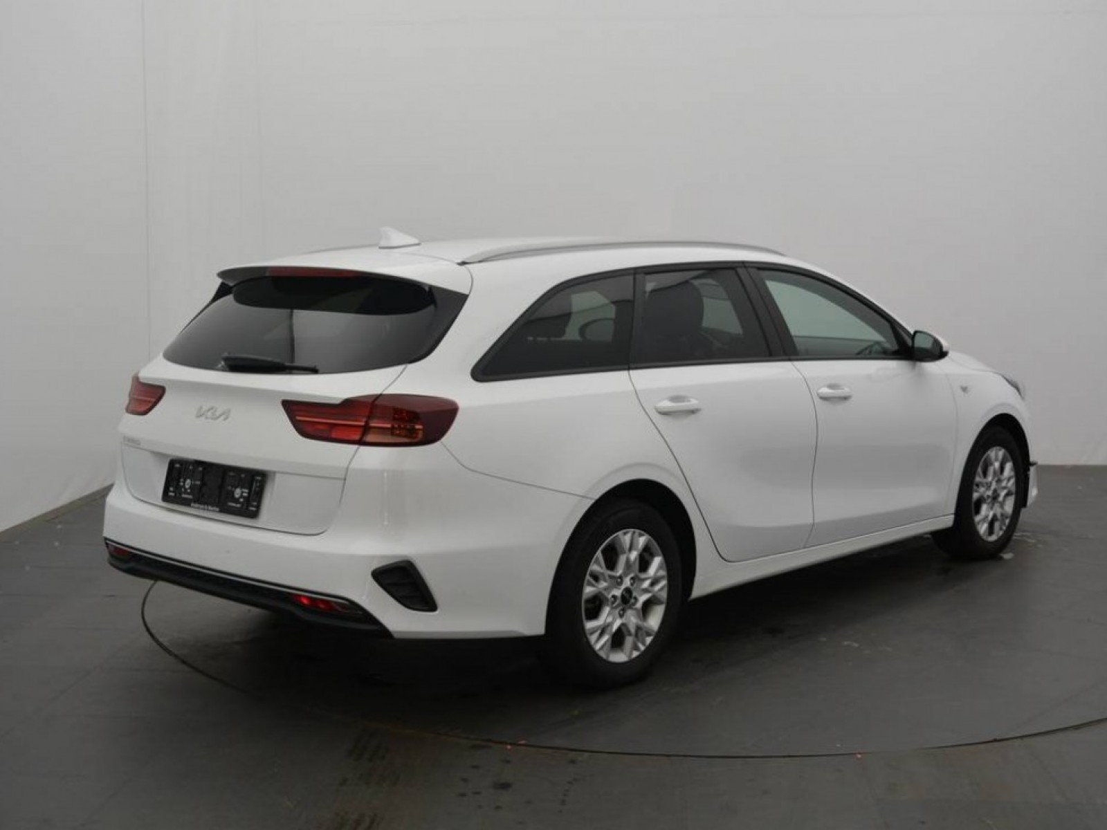 KIA - CEED SW - #181663 - 18