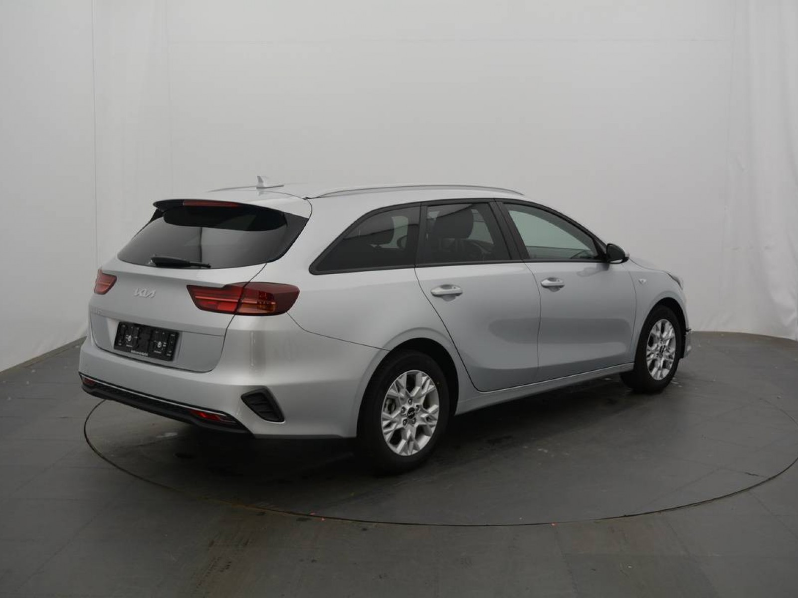 KIA - CEED SW - #181665 - 3