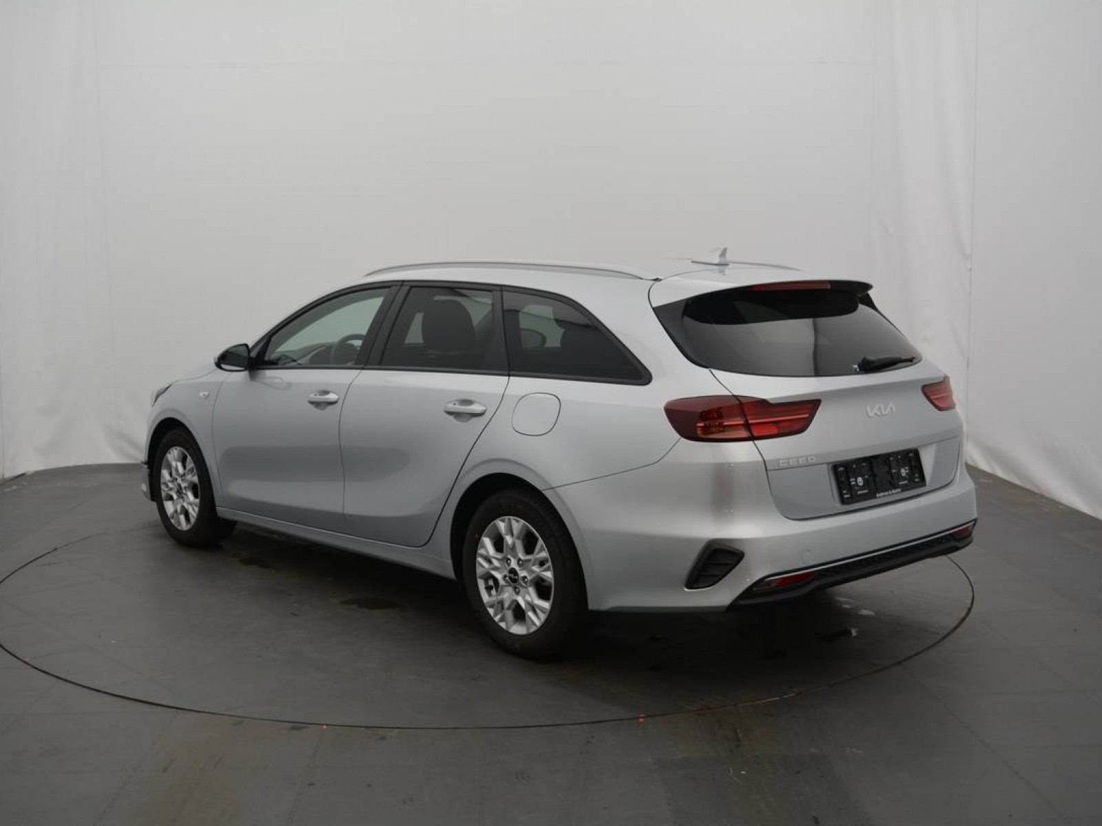 KIA - CEED SW - #181665 - 2