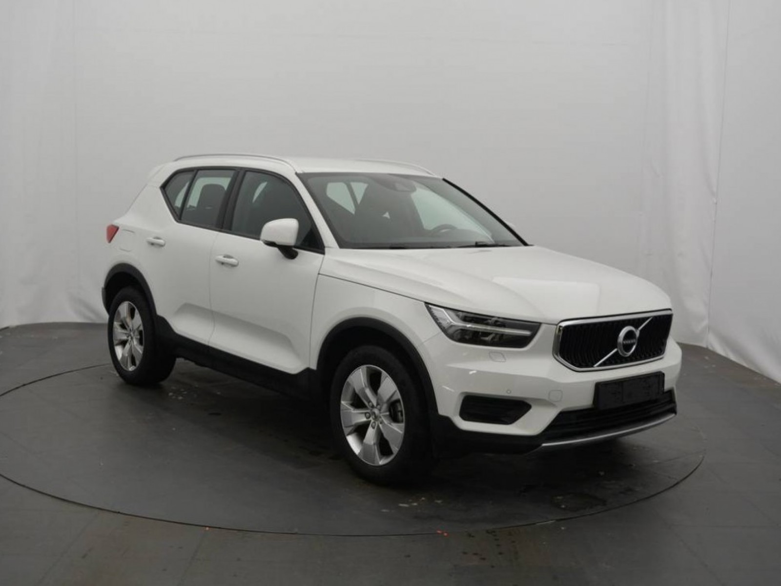 VOLVO - XC40 - #182984 - 16