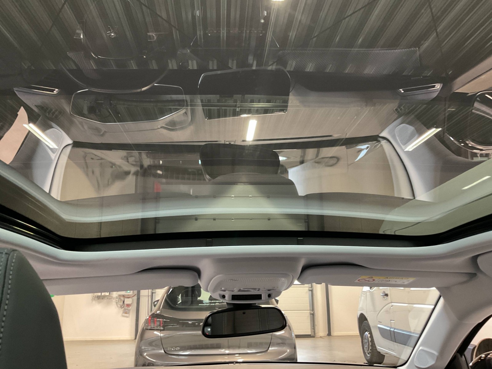 PEUGEOT - 208 - #184124 - 11