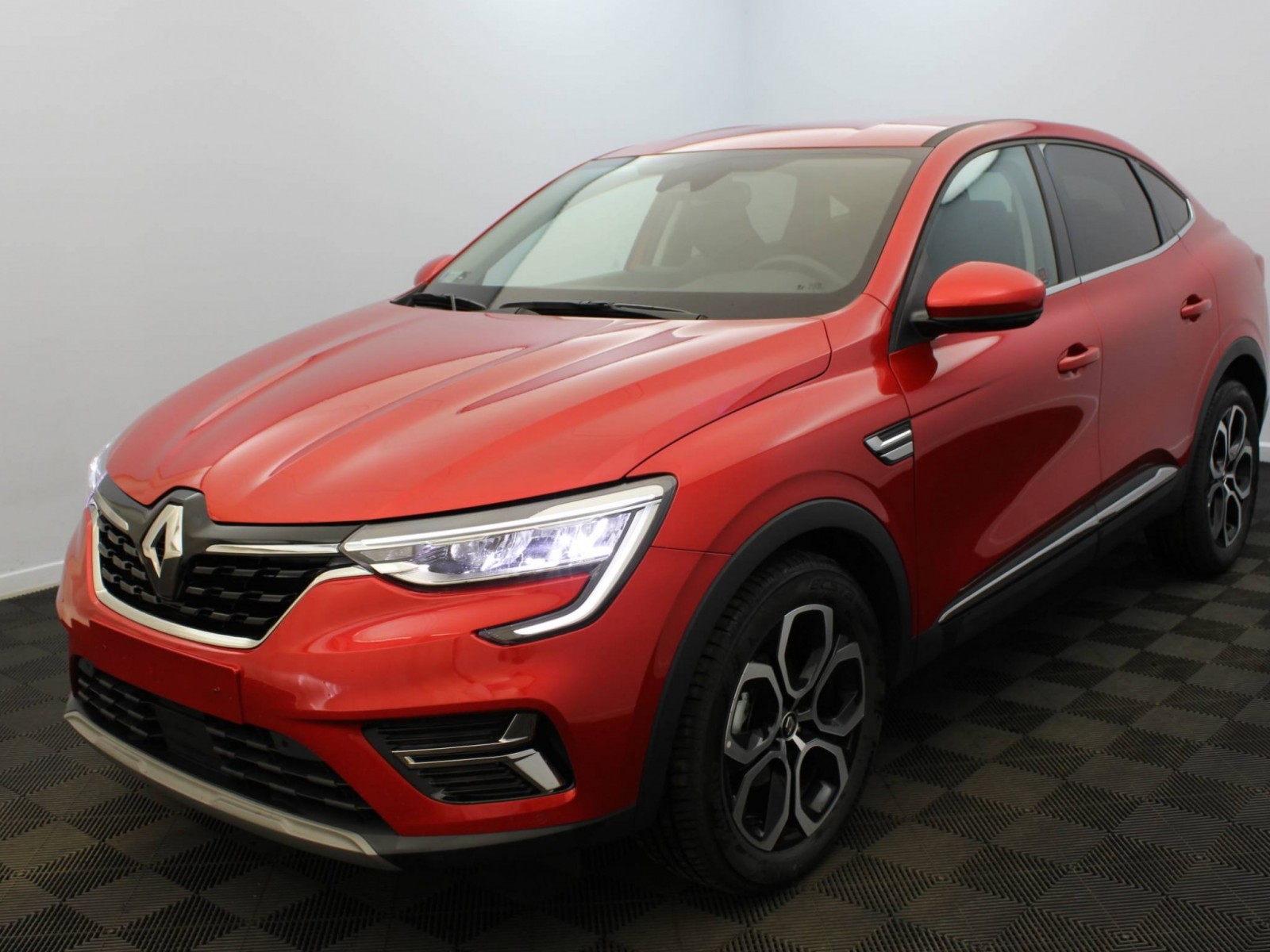RENAULT - ARKANA - #183896 - 0