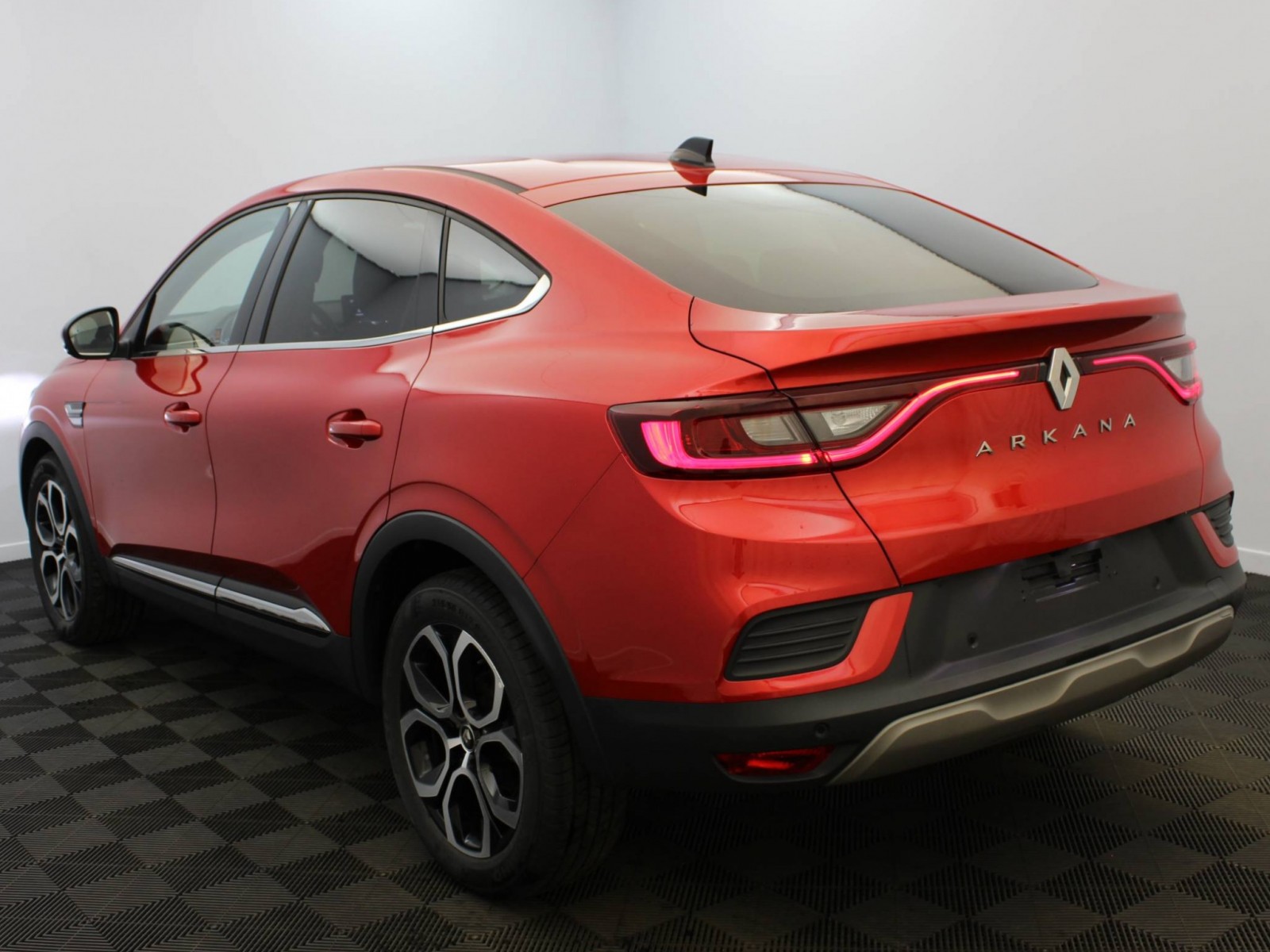RENAULT - ARKANA - #183896 - 17
