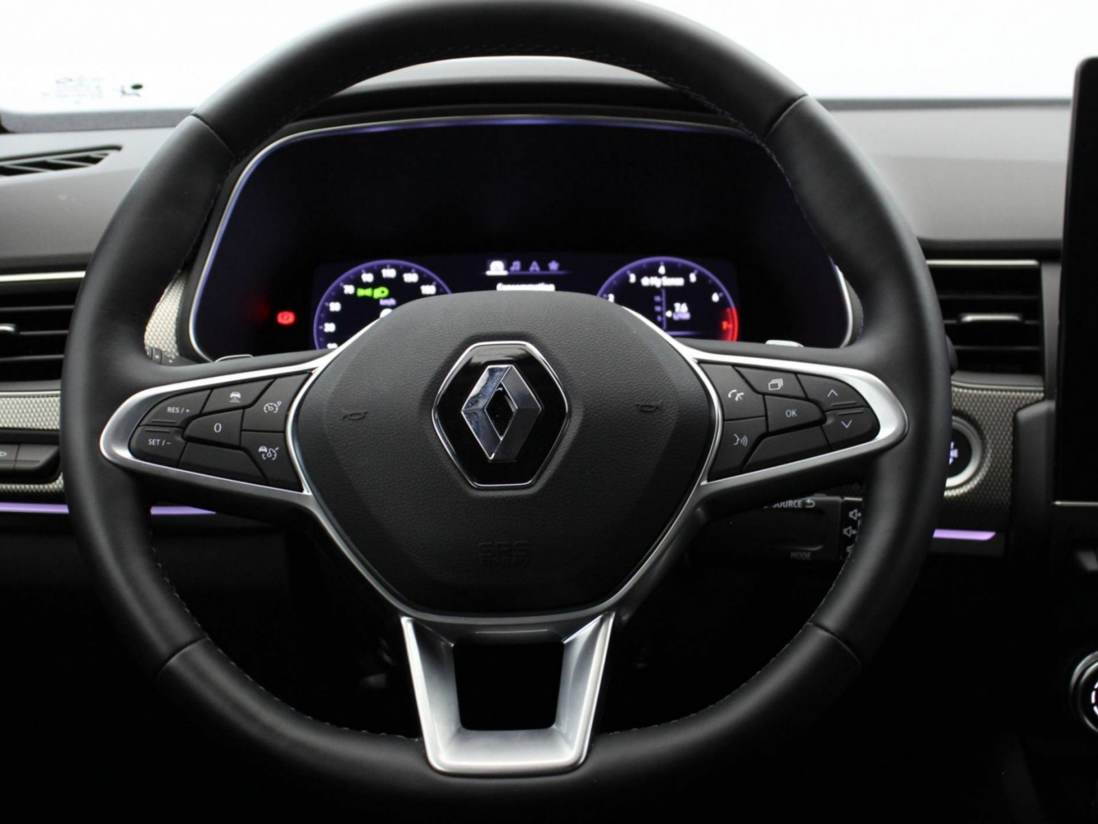 RENAULT - ARKANA - #183896 - 27