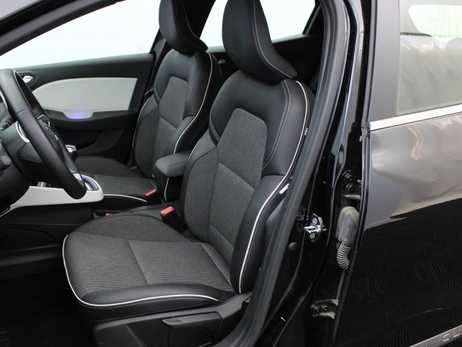 RENAULT - CLIO V - #183297 - 22