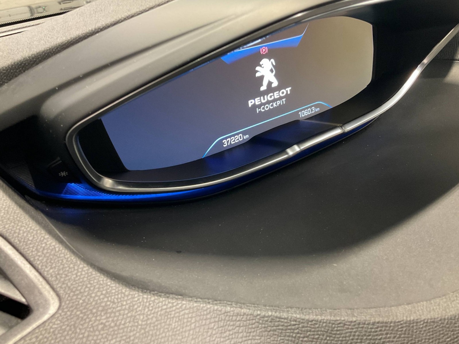 PEUGEOT - 5008 - #184621 - 24