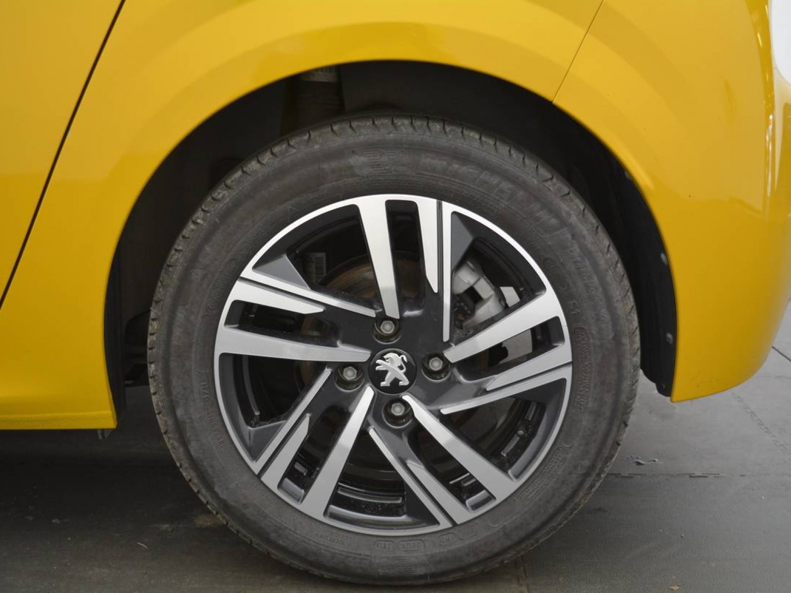 PEUGEOT - 208 - #184125 - 6