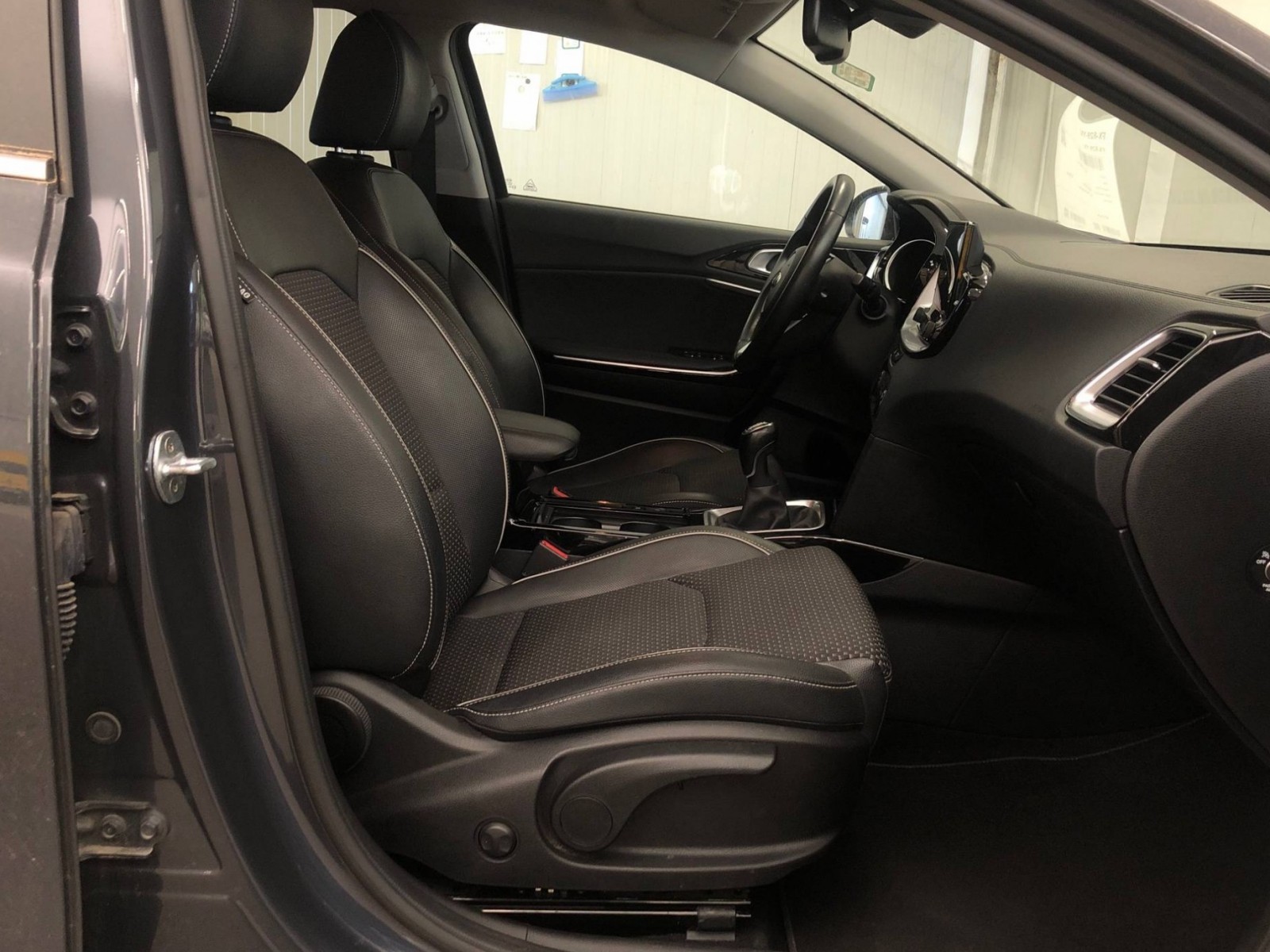 KIA - XCEED MY21 - #279659 - 7