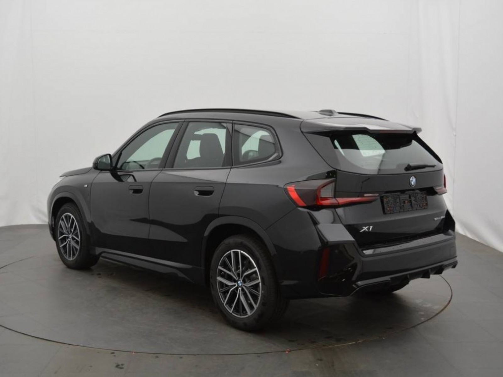 BMW - X1 U11 - #183831 - 18