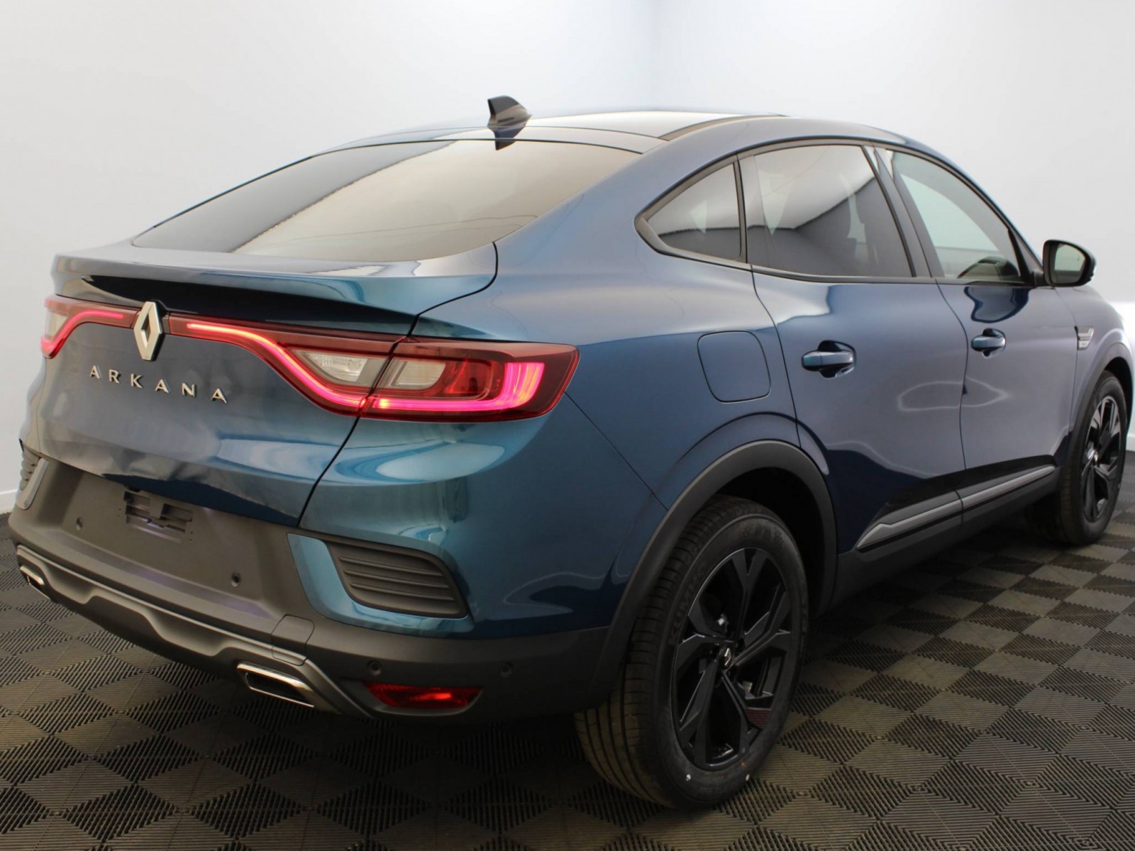 RENAULT - ARKANA - #183423 - 3
