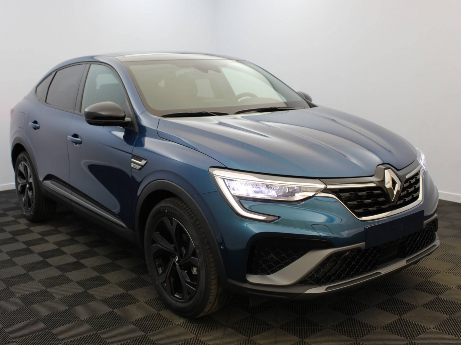 RENAULT - ARKANA - #183428 - 1