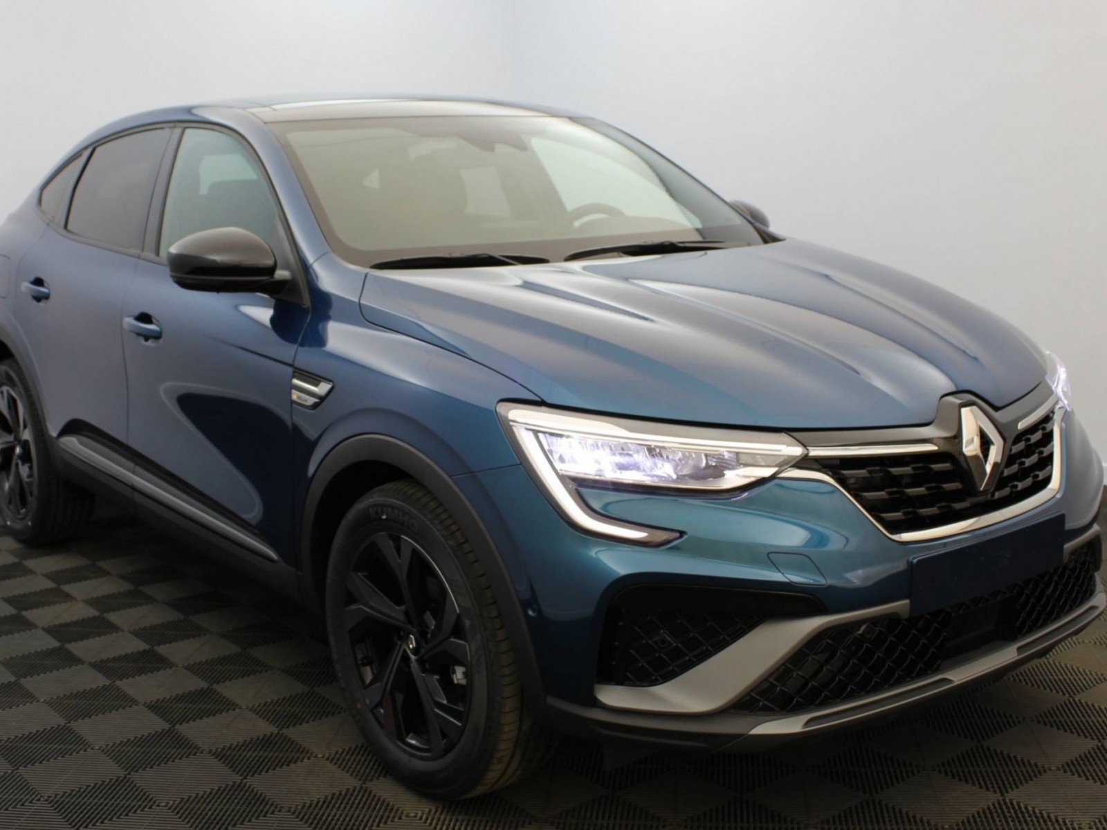 RENAULT - ARKANA - #183422 - 18