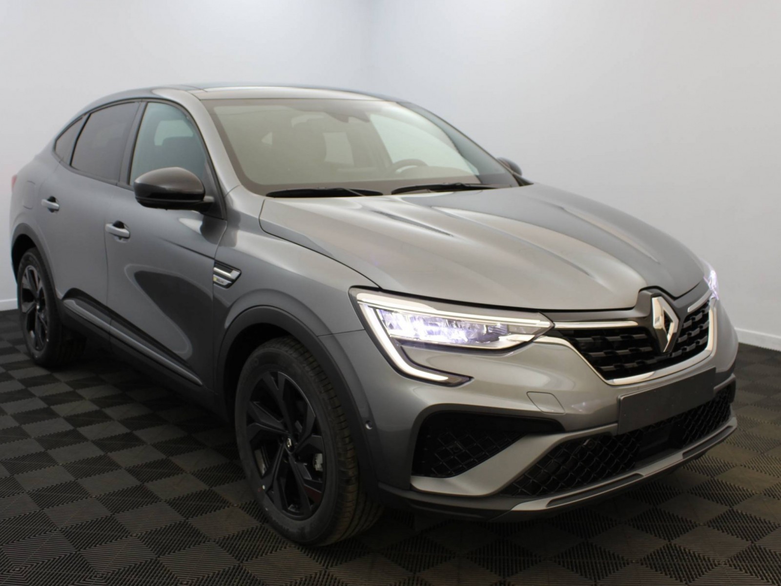 RENAULT - ARKANA - #183435 - 1