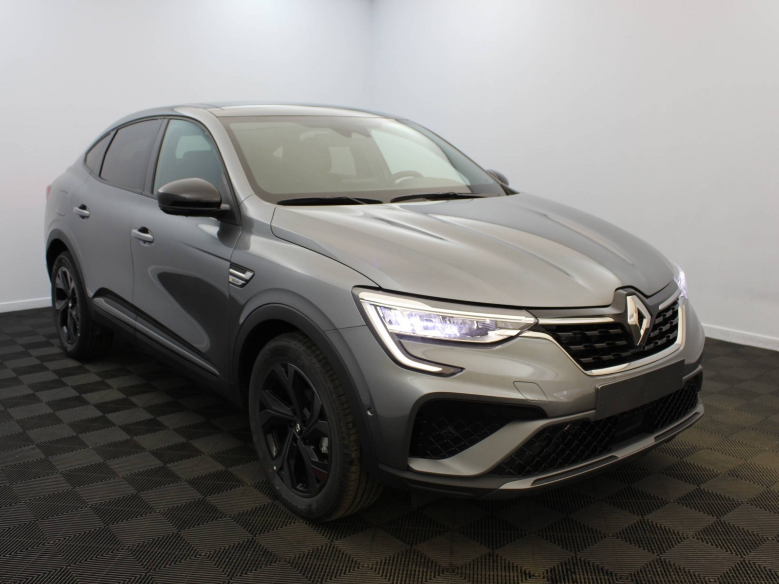 RENAULT - ARKANA - #183816 - 1