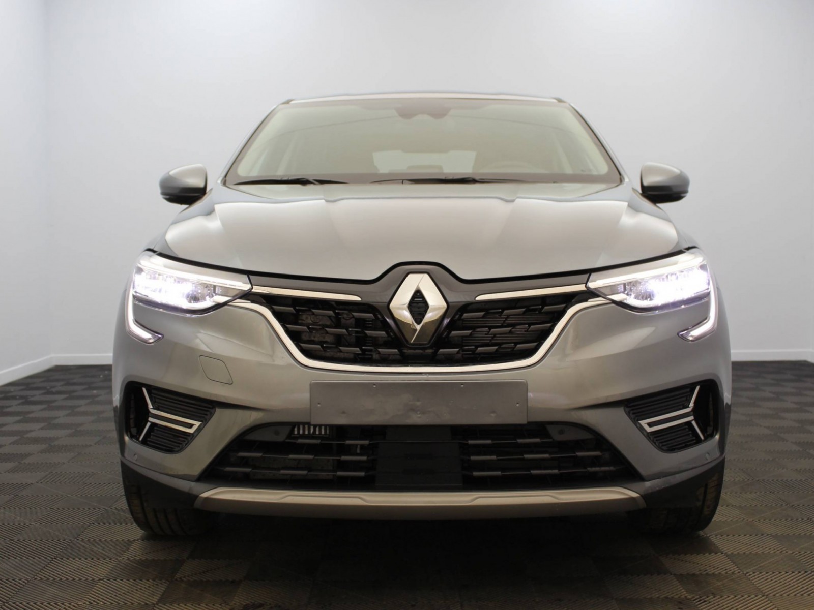 RENAULT - ARKANA - #183805 - 4