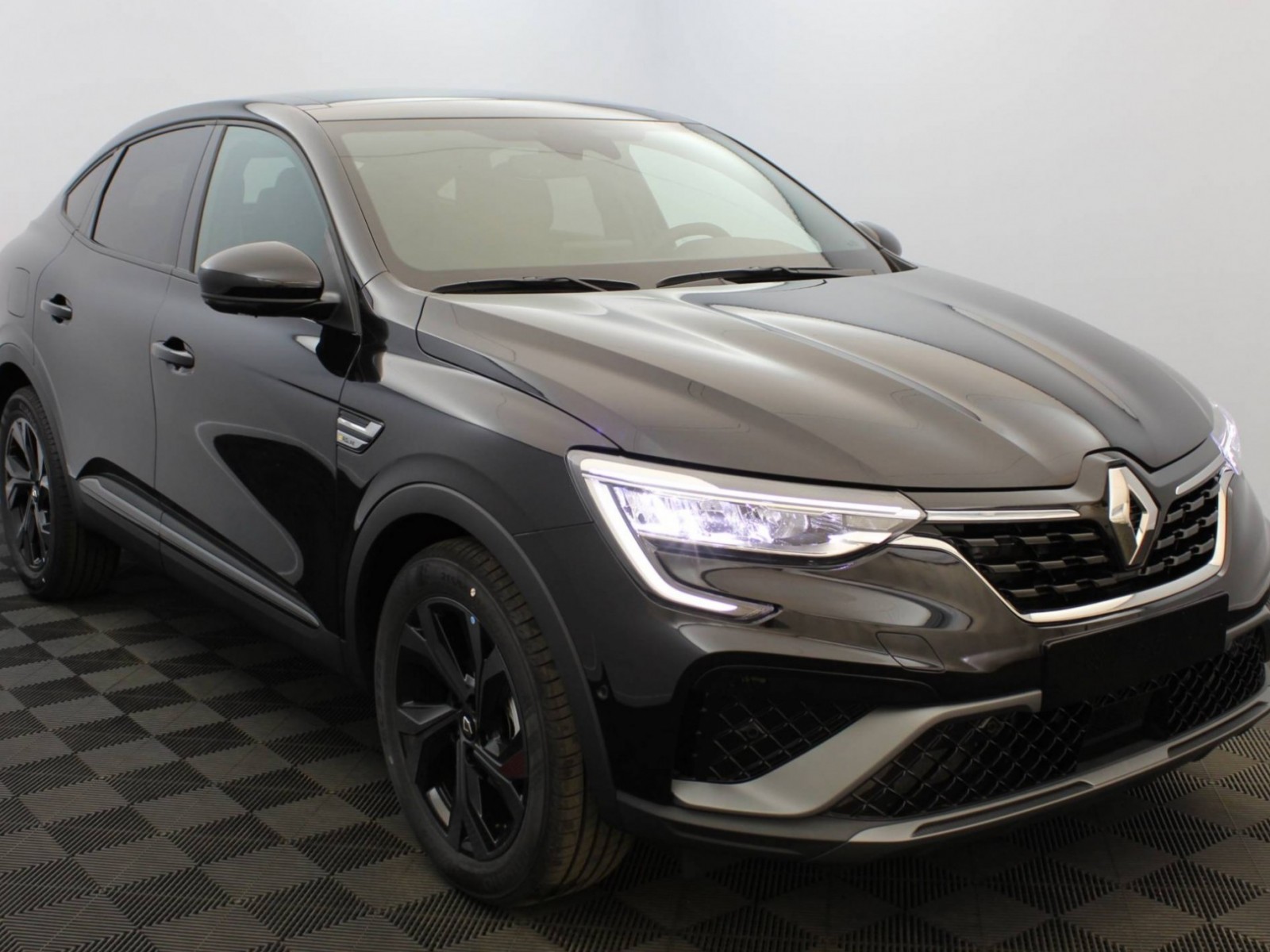 RENAULT - ARKANA - #183436 - 18