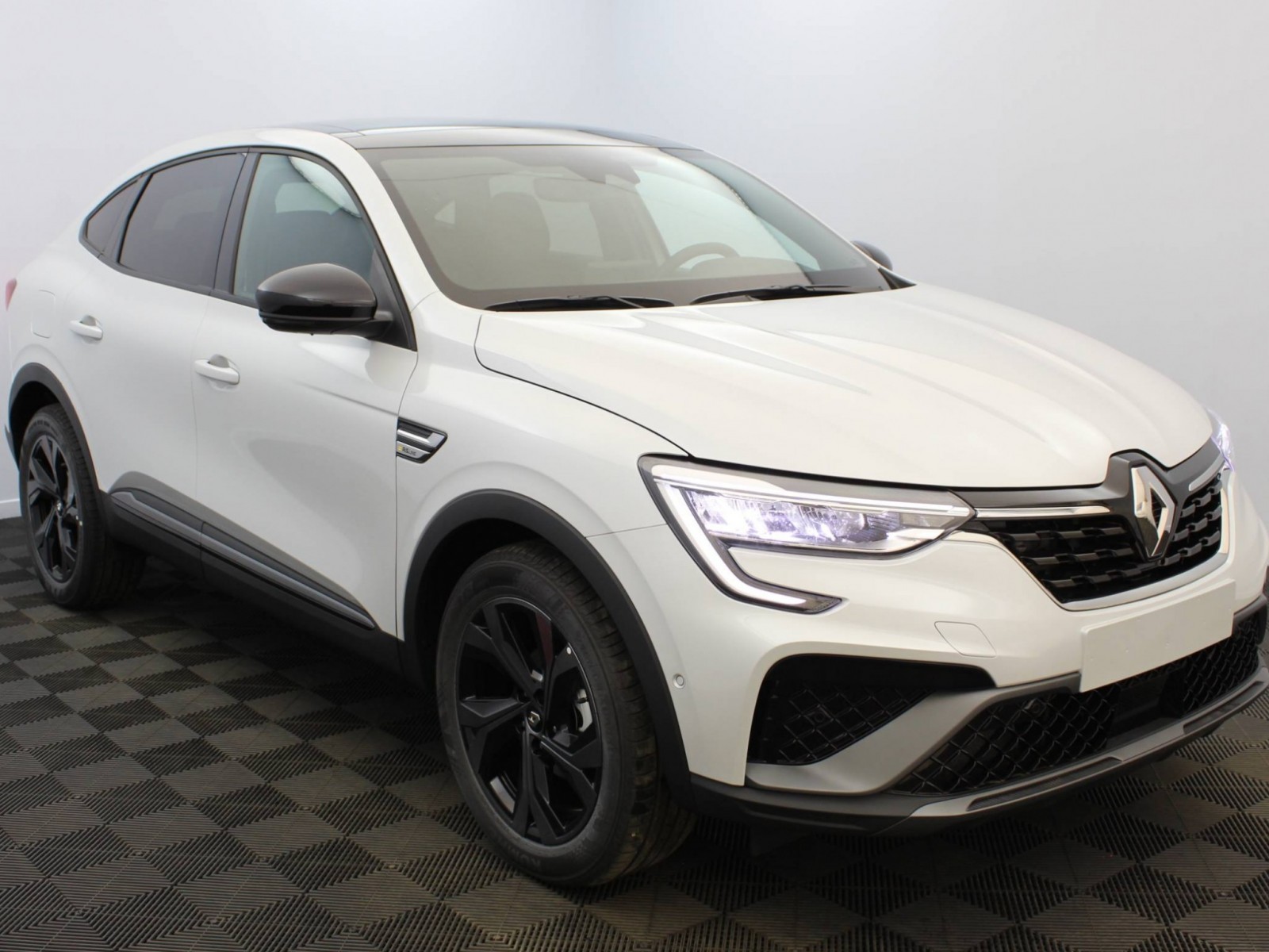 RENAULT - ARKANA - #183429 - 1