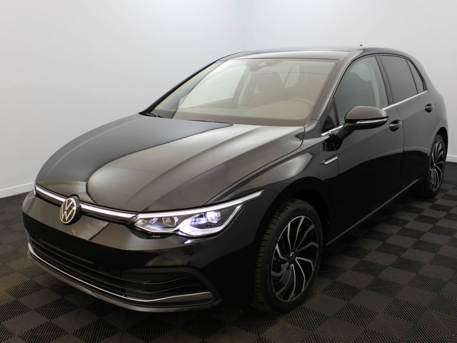 VOLKSWAGEN - GOLF - #174717 - 0