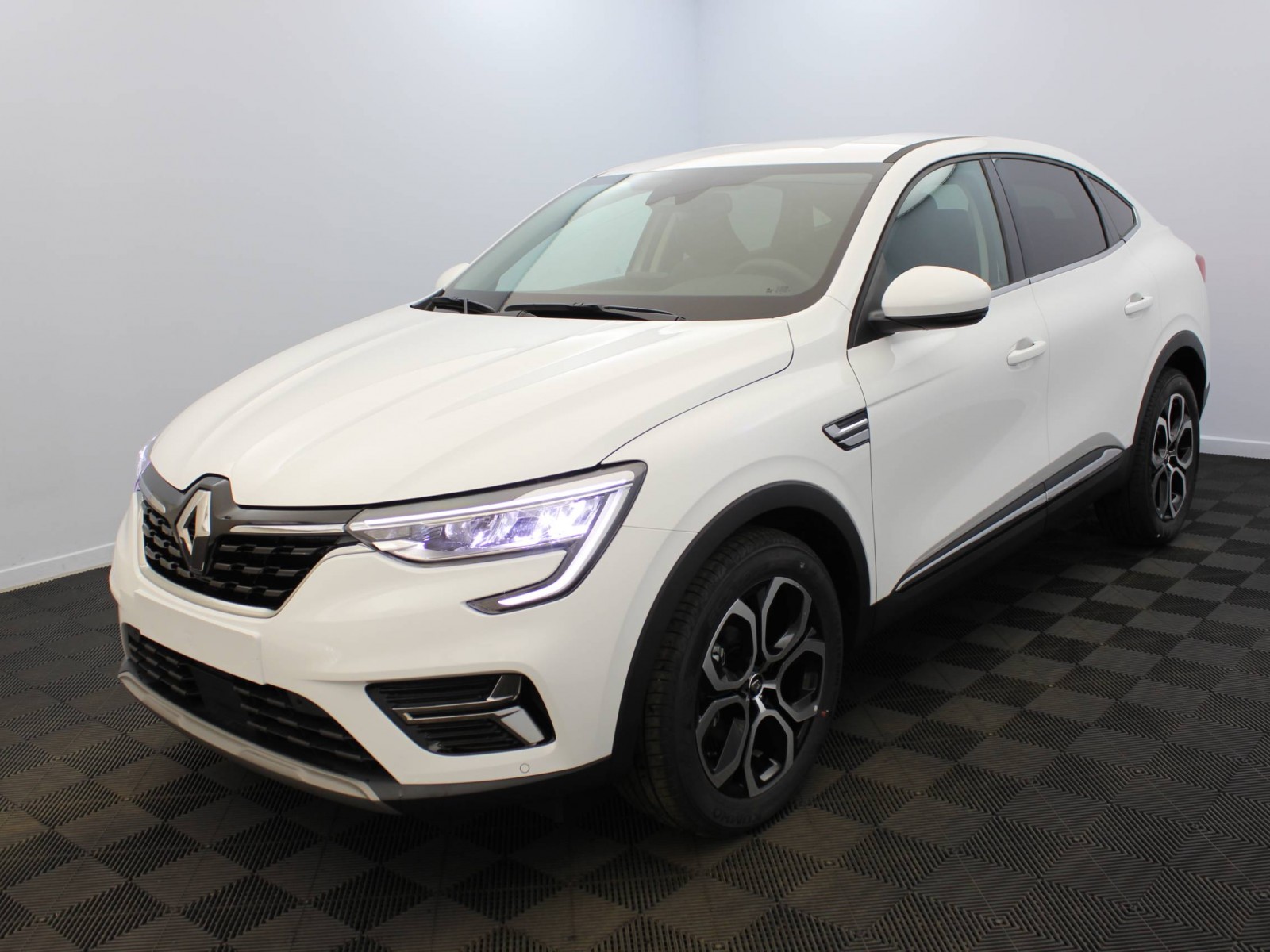 RENAULT - ARKANA - #183360 - 0