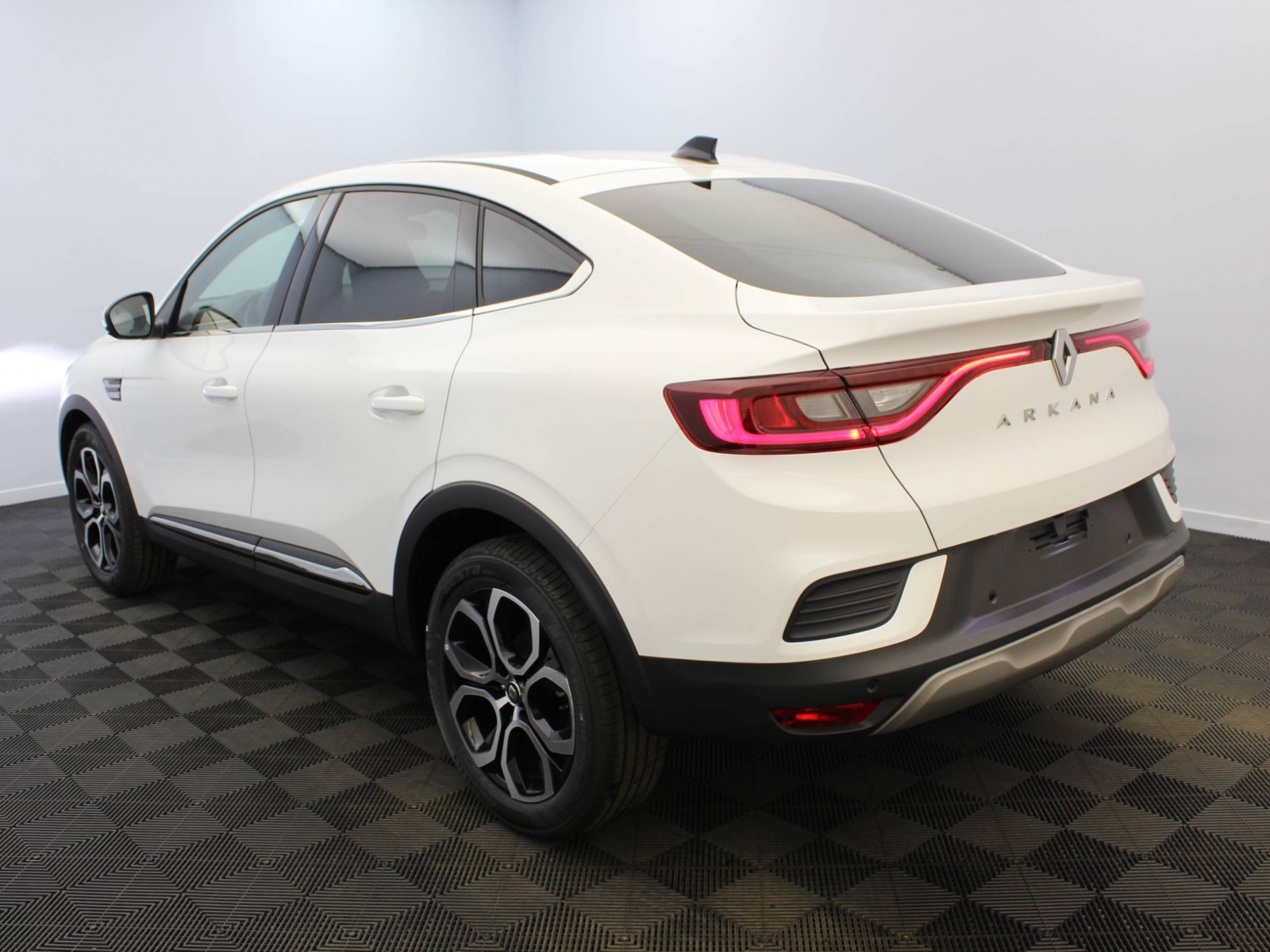 RENAULT - ARKANA - #183360 - 2