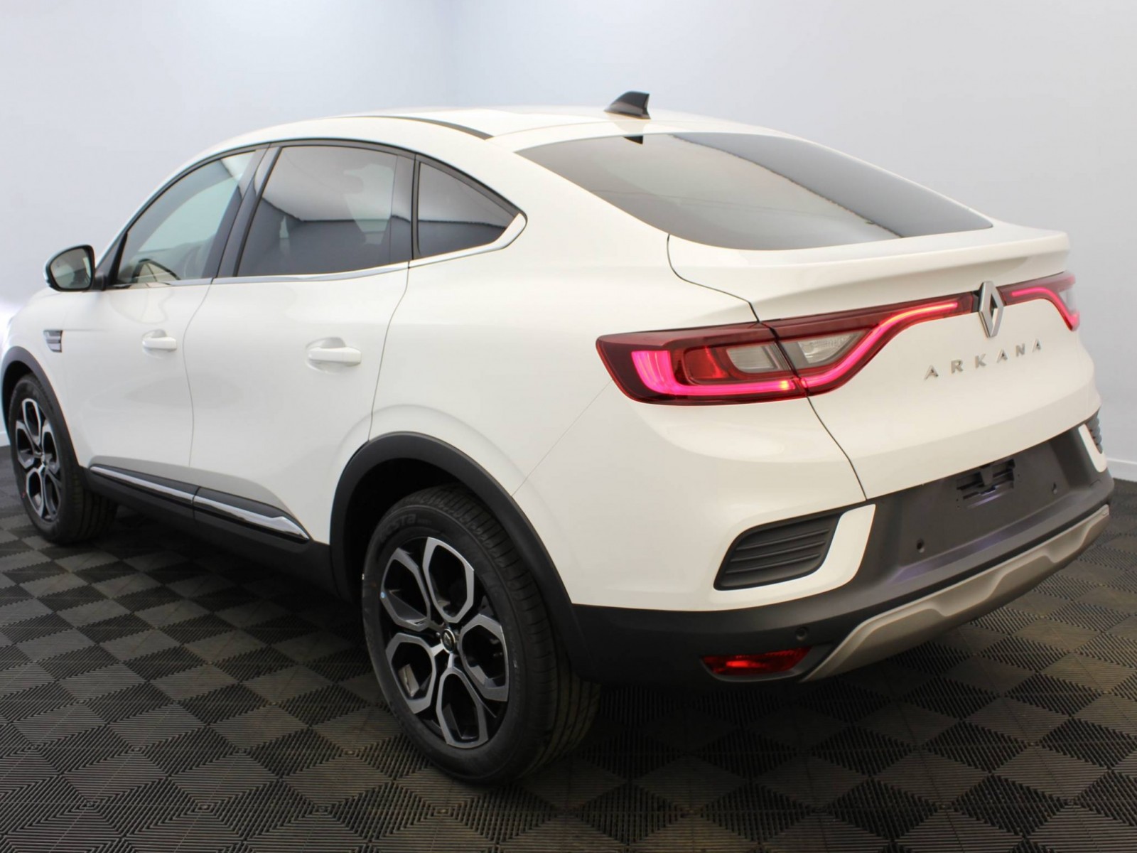 RENAULT - ARKANA - #183360 - 17