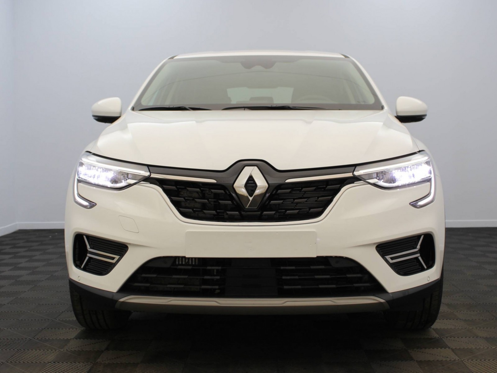RENAULT - ARKANA - #183360 - 19