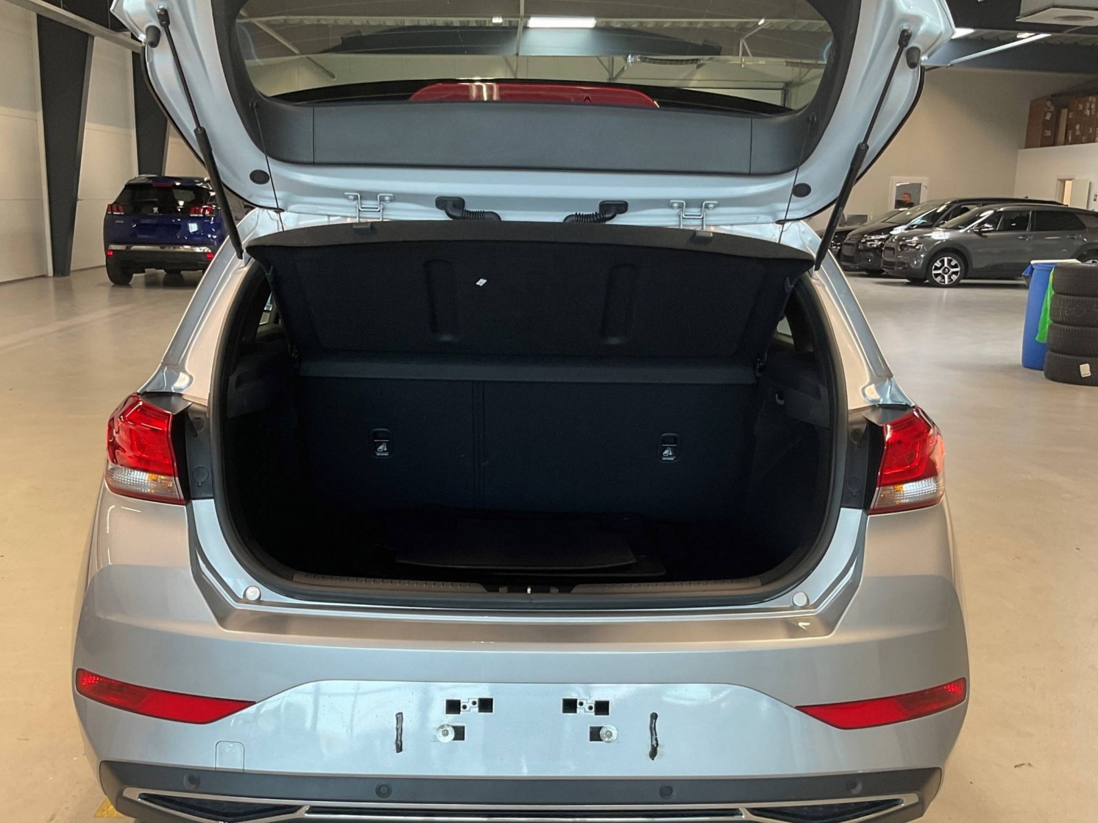 HYUNDAI - i30 - #184995 - 22