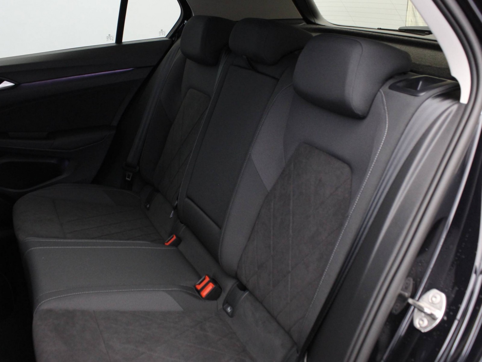 VOLKSWAGEN - GOLF - #174404 - 24
