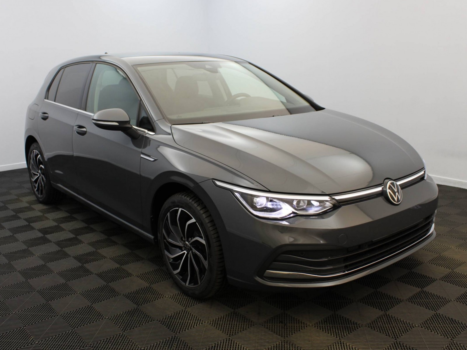 VOLKSWAGEN - GOLF - #174720 - 1