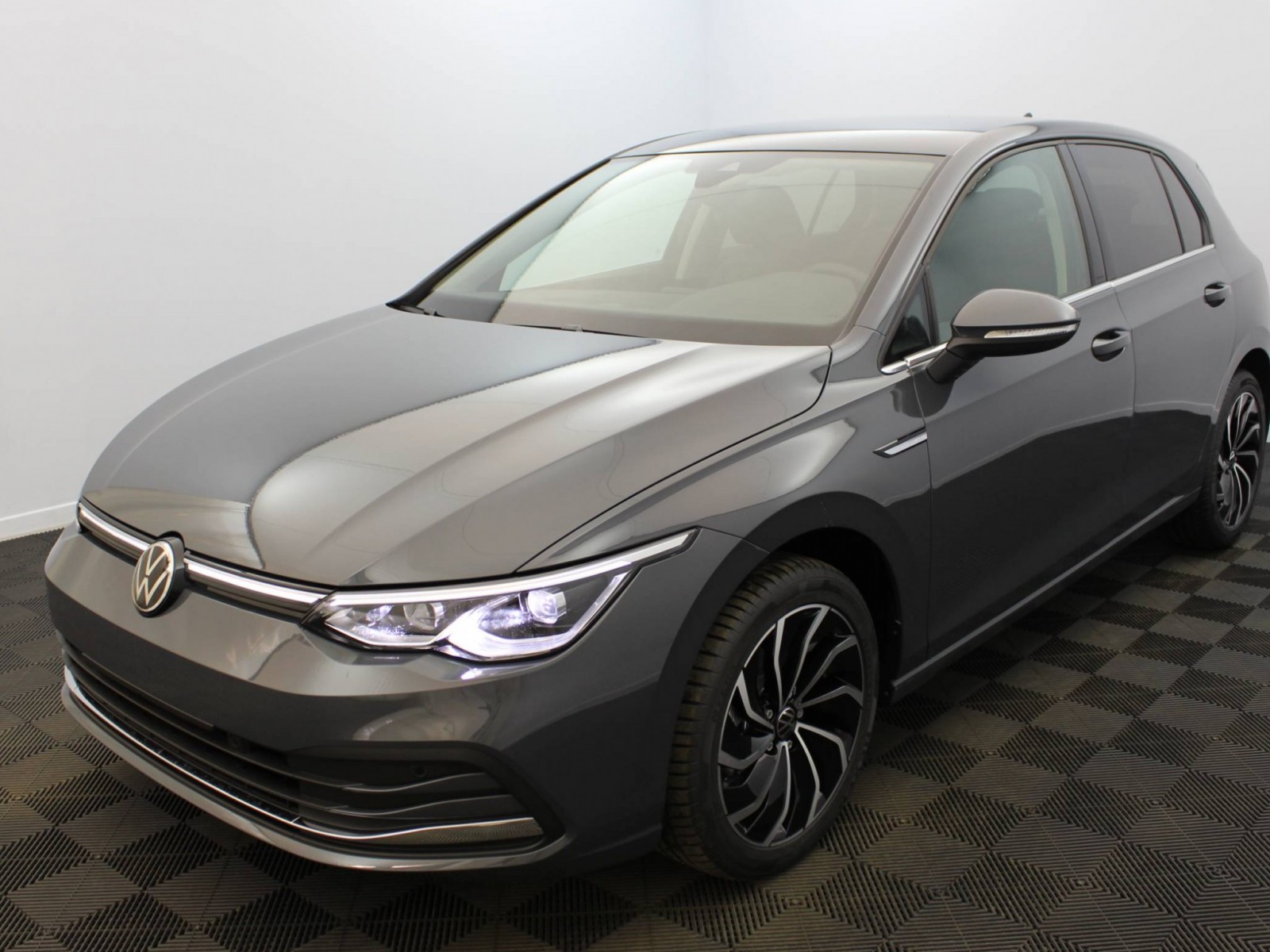 VOLKSWAGEN - GOLF - #174408 - 16
