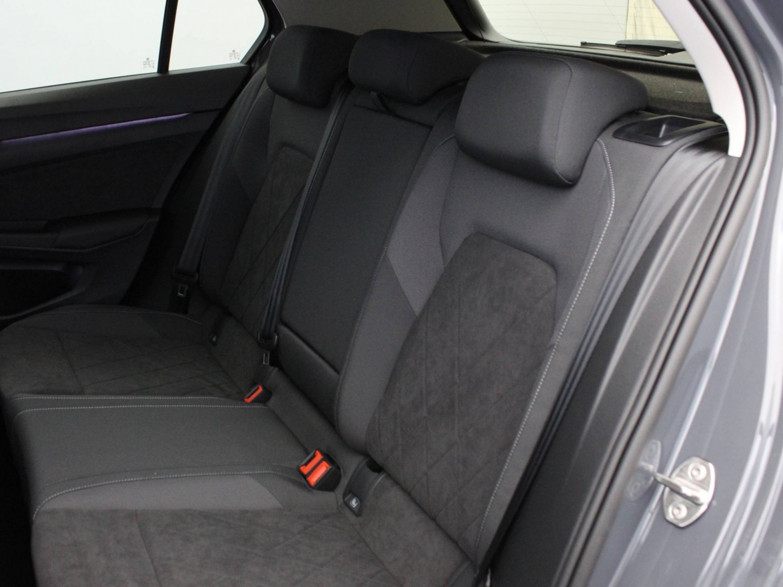 VOLKSWAGEN - GOLF - #174408 - 24