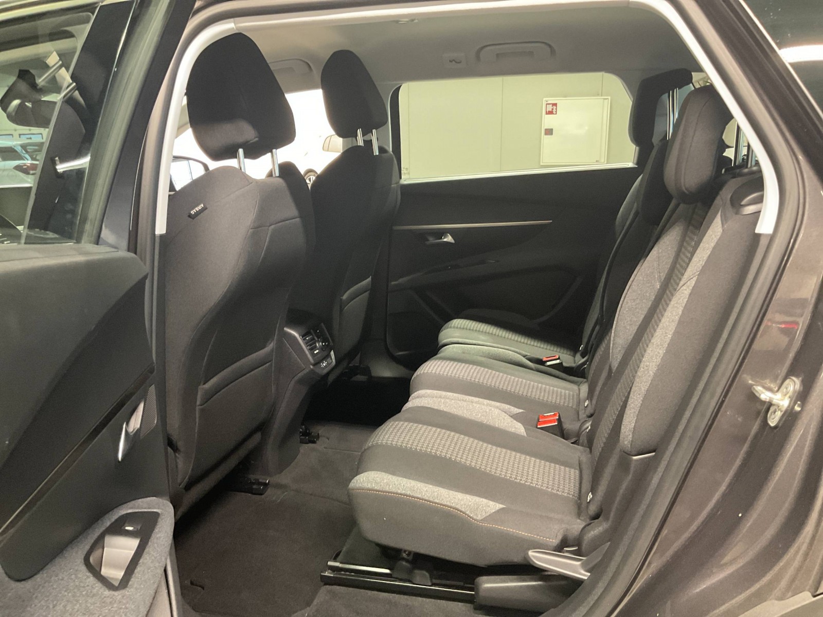 PEUGEOT - 5008 - #185039 - 7