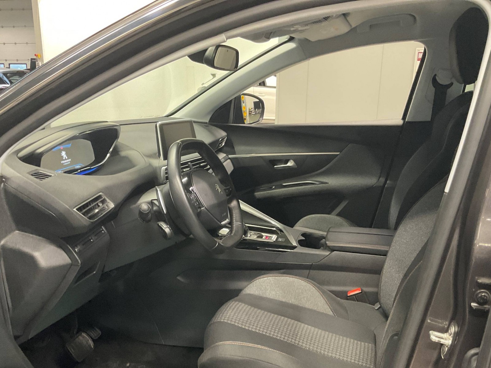 PEUGEOT - 5008 - #185039 - 6