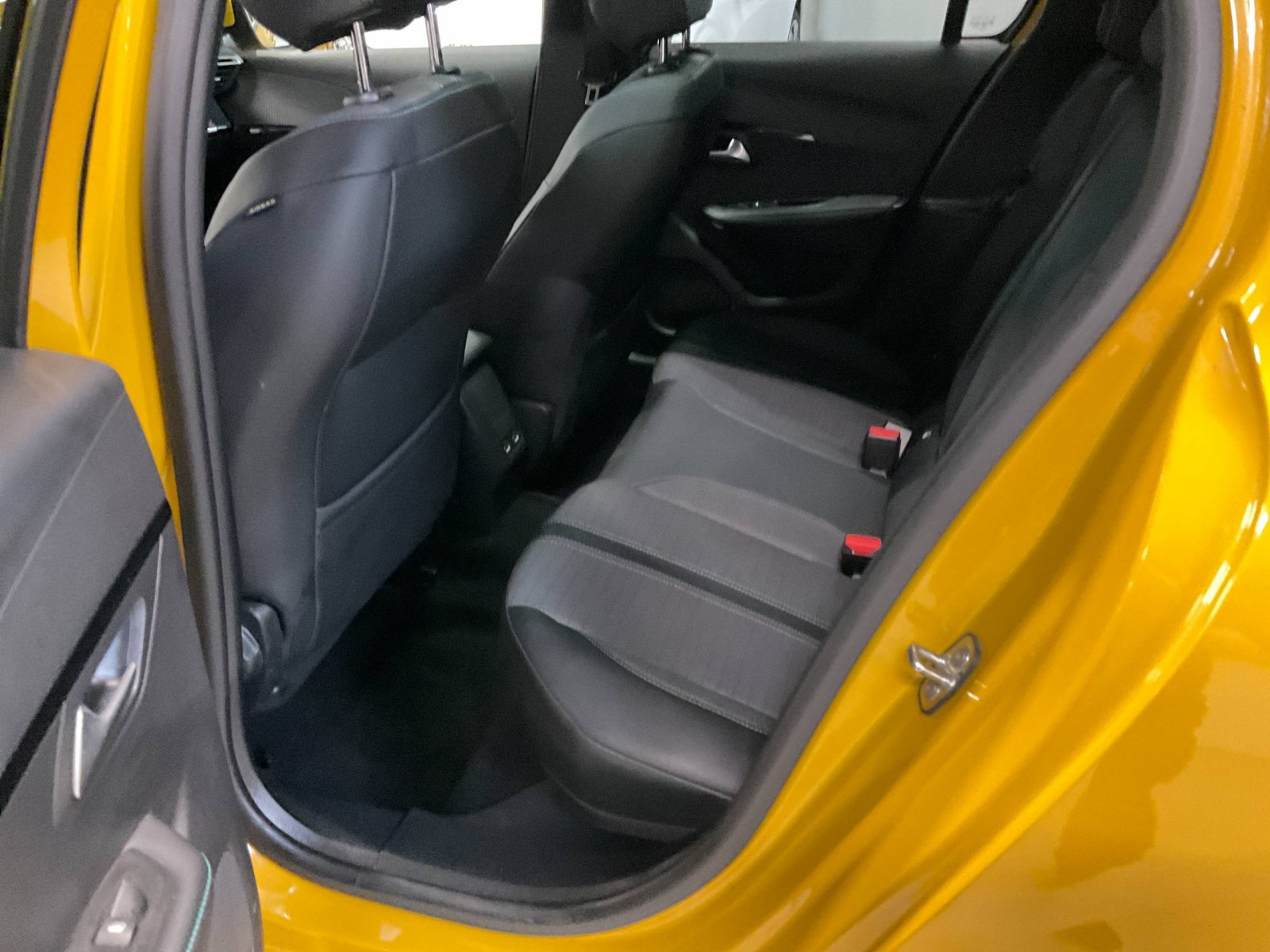 PEUGEOT - 208 - #183611 - 7