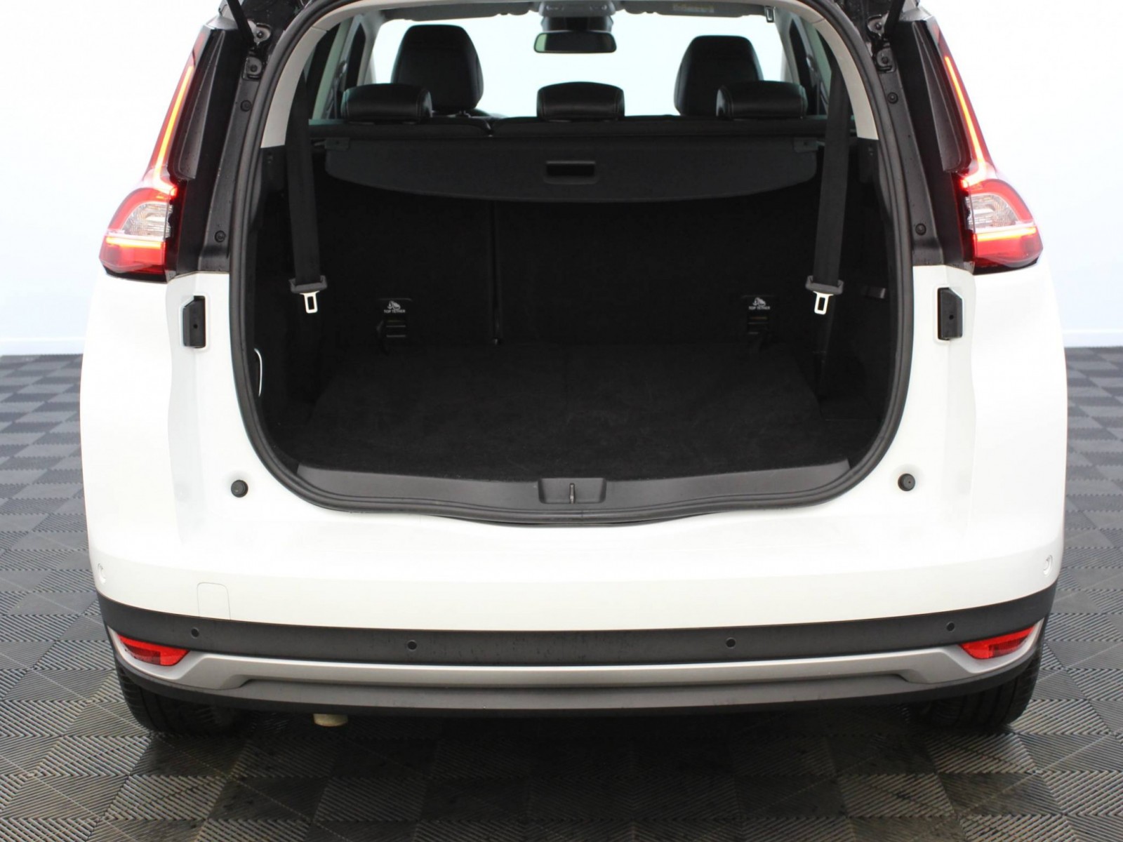 RENAULT - GRAND SCENIC IV - #185093 - 13