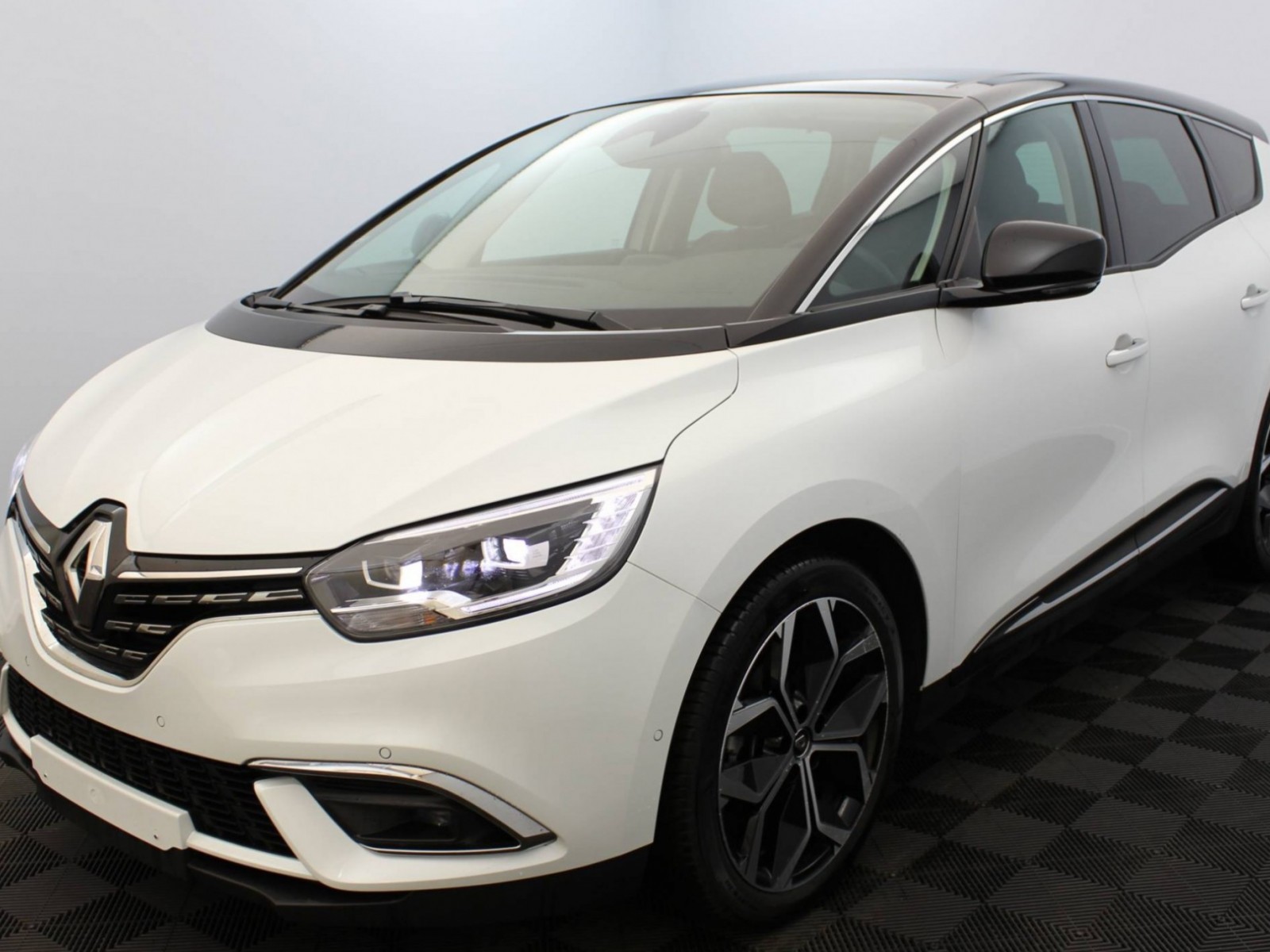 RENAULT - GRAND SCENIC IV - #185093 - 17