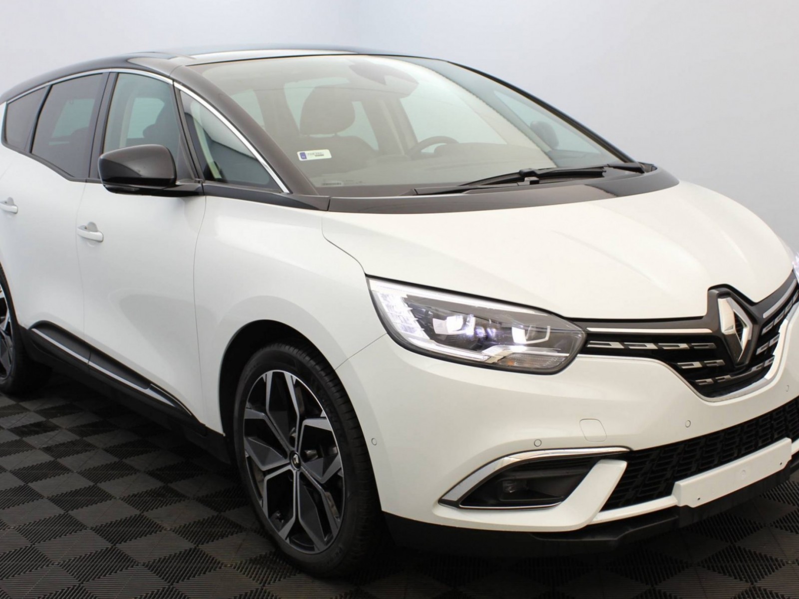 RENAULT - GRAND SCENIC IV - #185093 - 19