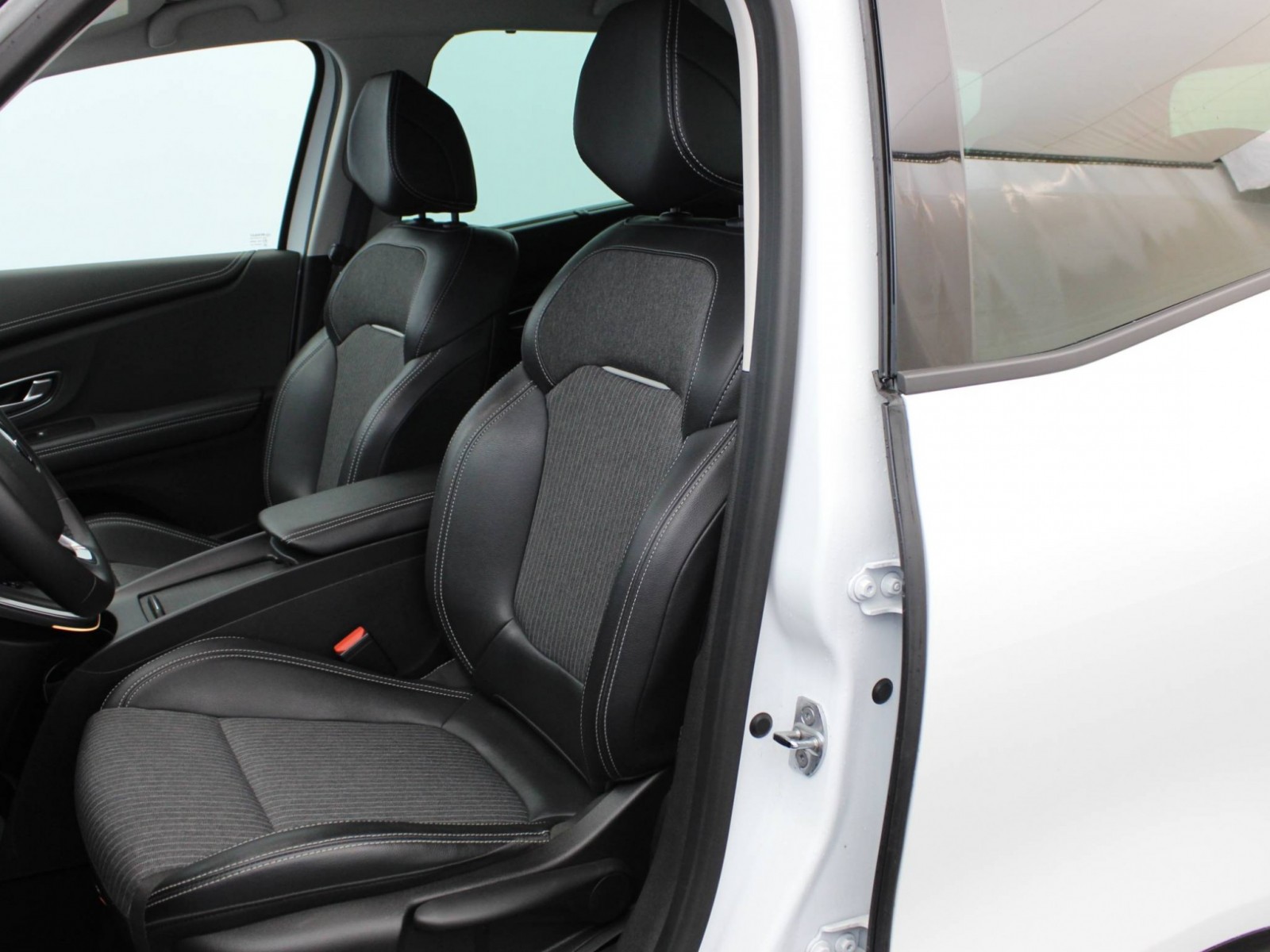 RENAULT - GRAND SCENIC IV - #185185 - 7