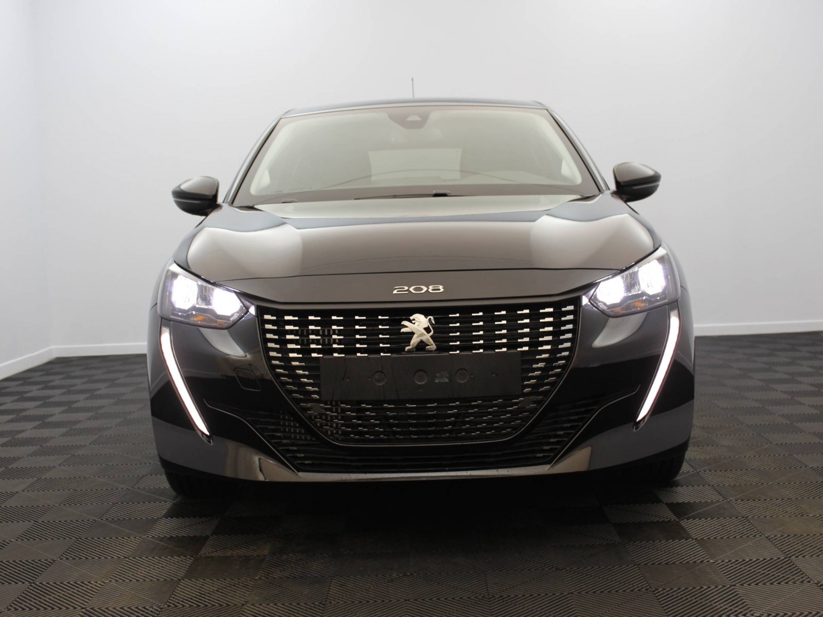 PEUGEOT - 208 - #185033 - 4