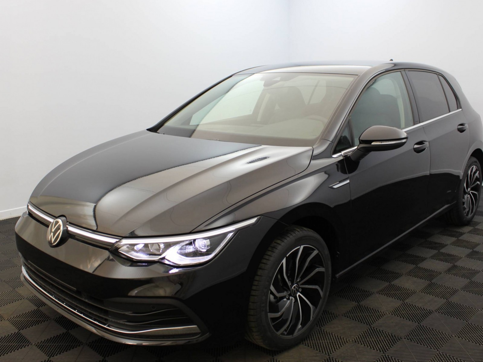 VOLKSWAGEN - GOLF - #174407 - 16