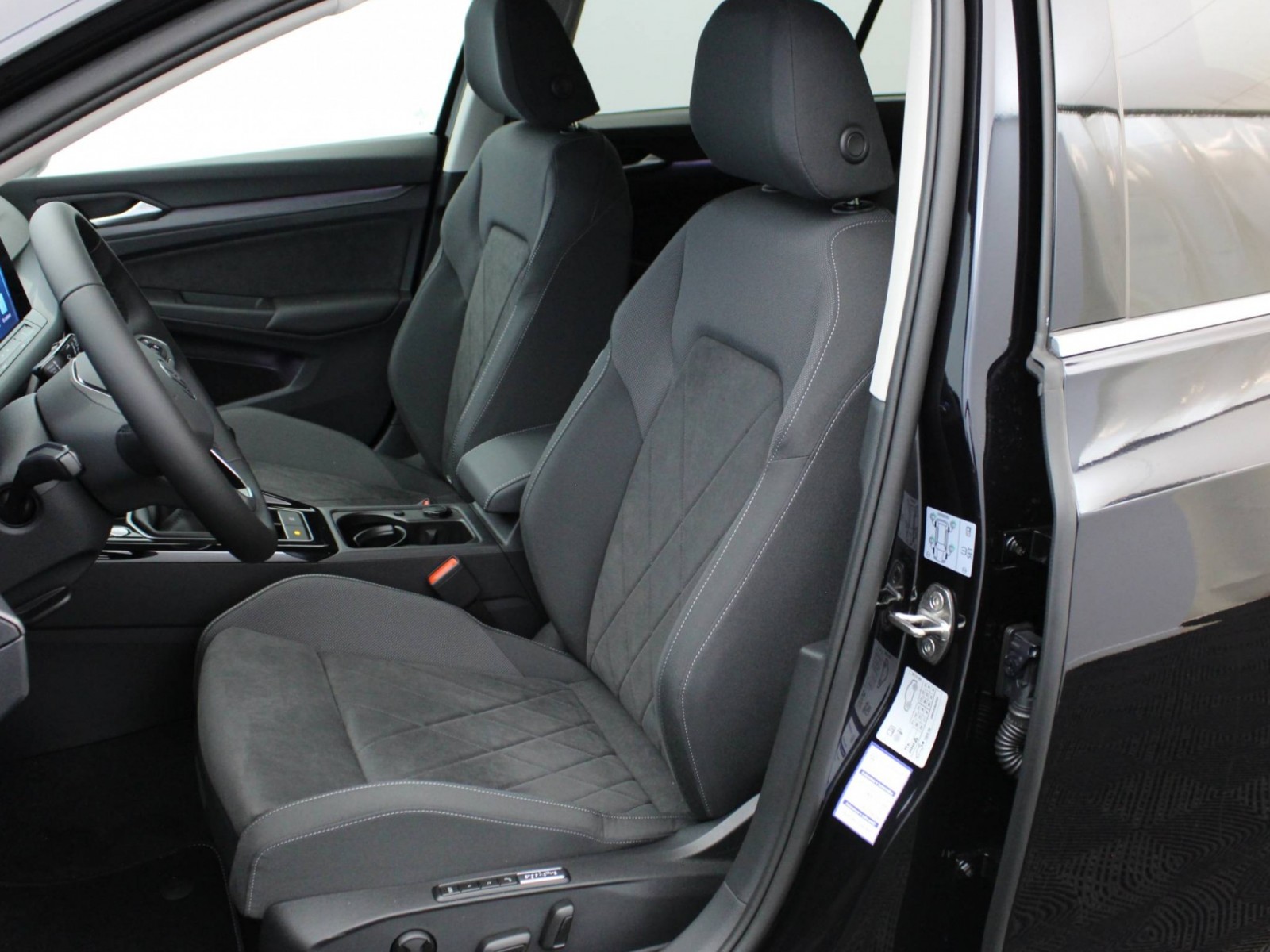 VOLKSWAGEN - GOLF - #174407 - 23