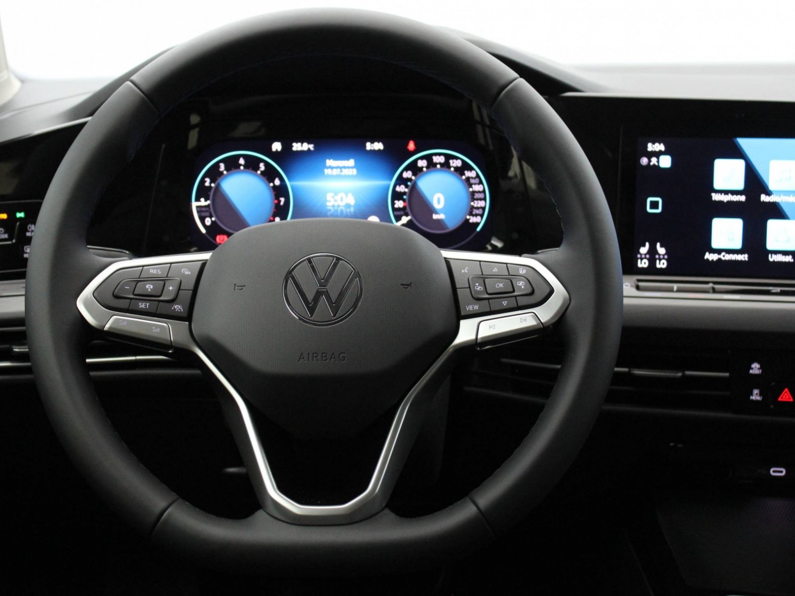 VOLKSWAGEN - GOLF - #174407 - 26
