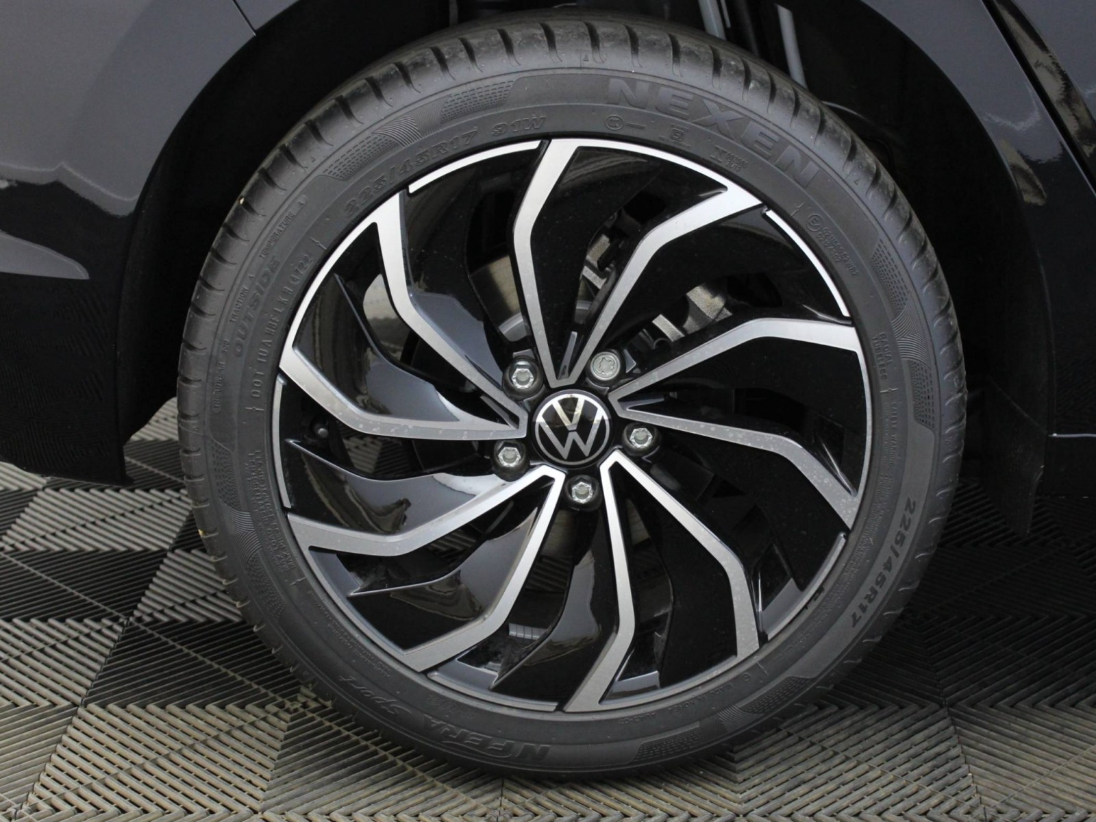 VOLKSWAGEN - GOLF - #174407 - 22