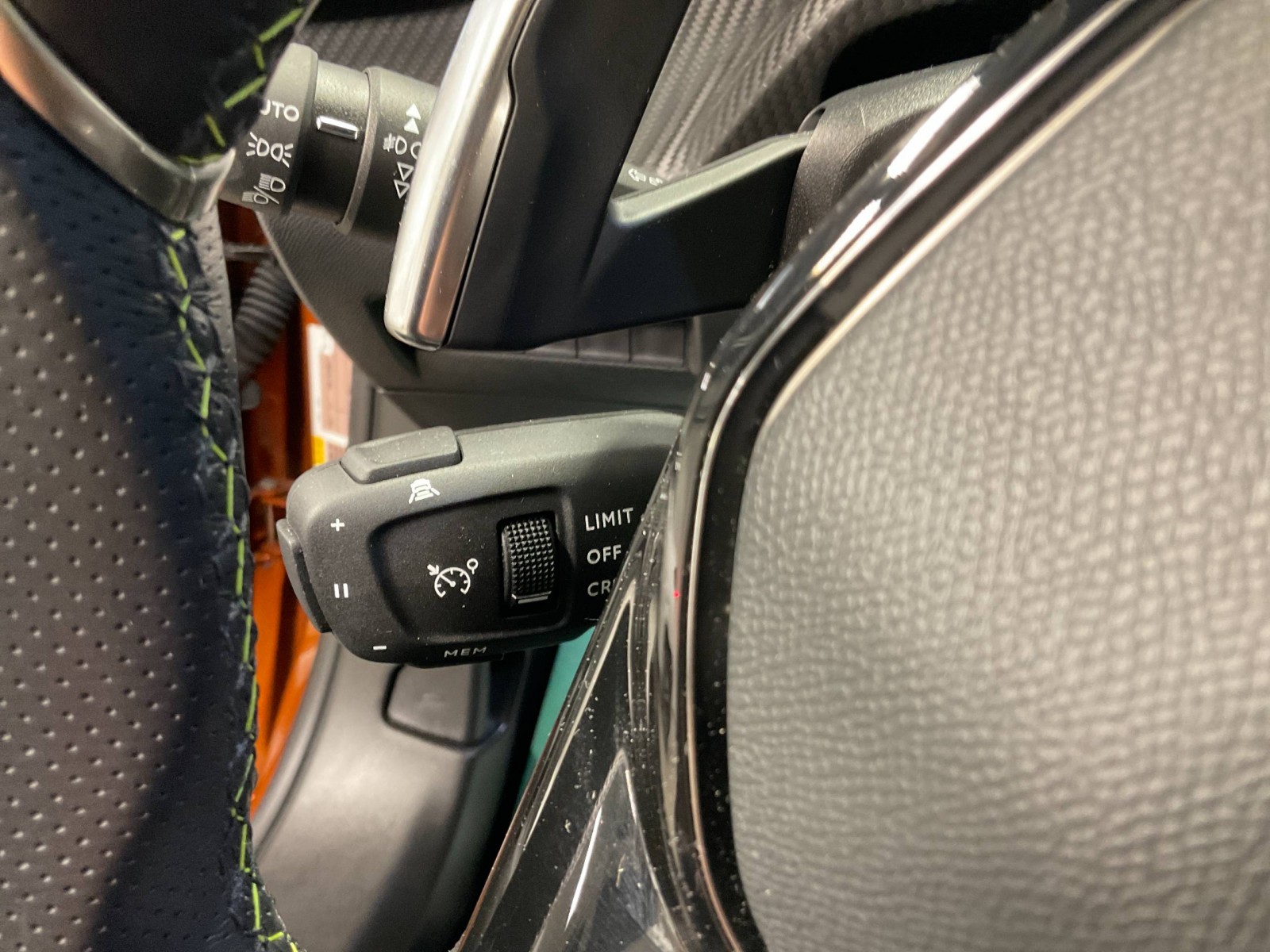 PEUGEOT - 2008 - #185212 - 8