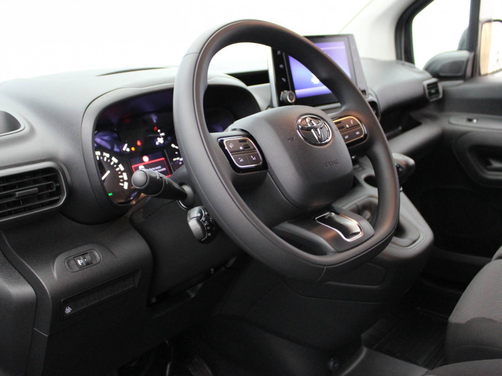TOYOTA - PROACE CITY FOURGON RC23 - #184600 - 9
