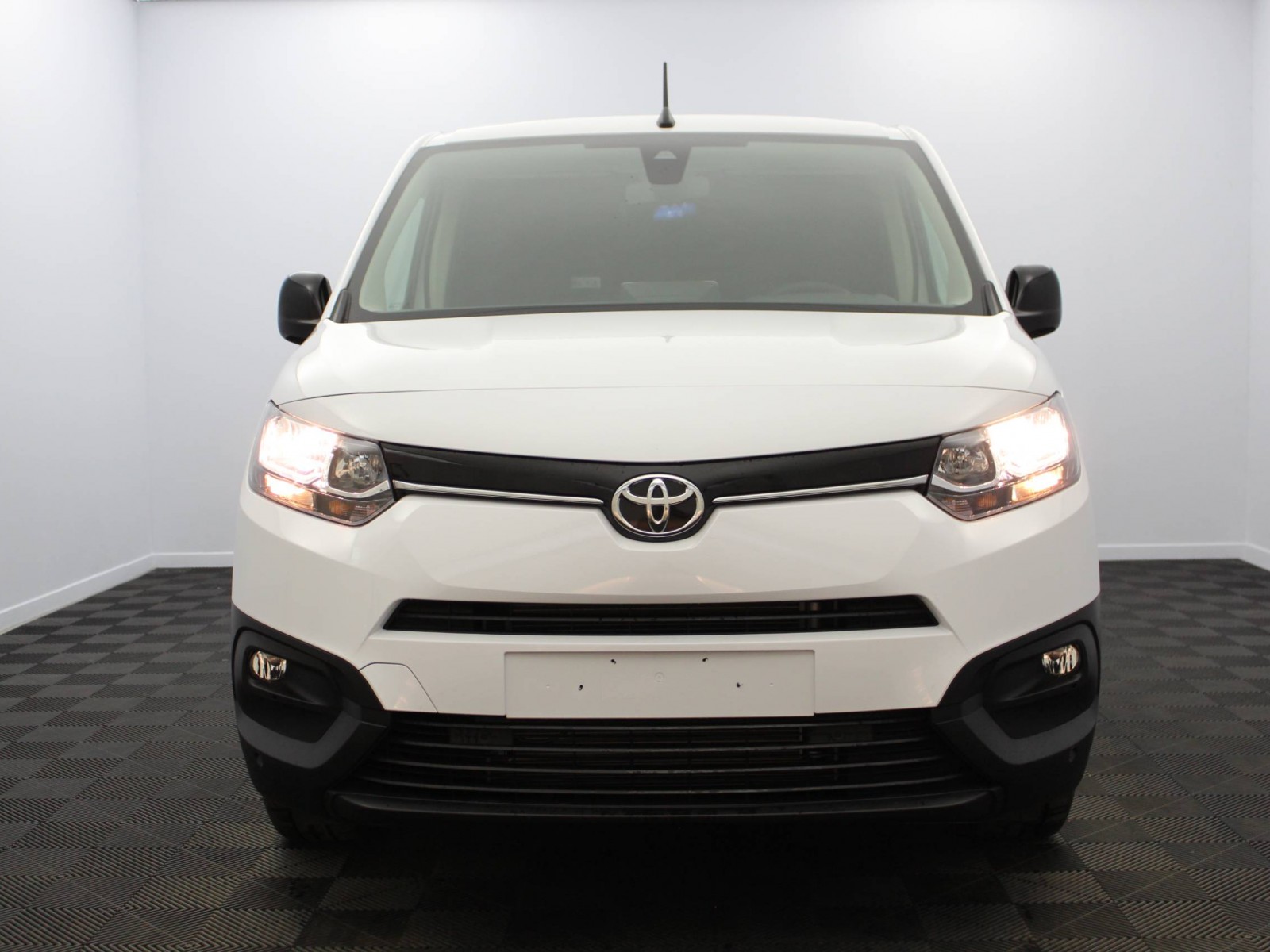 TOYOTA - PROACE CITY FOURGON RC23 - #183829 - 4