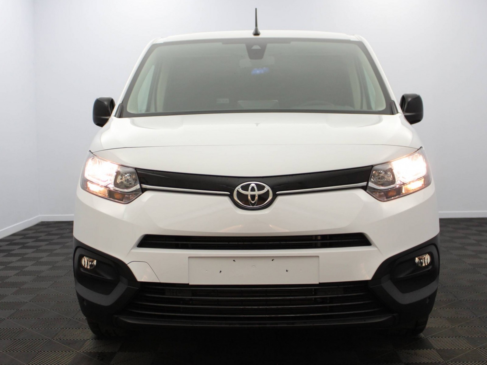 TOYOTA - PROACE CITY FOURGON RC23 - #183829 - 20