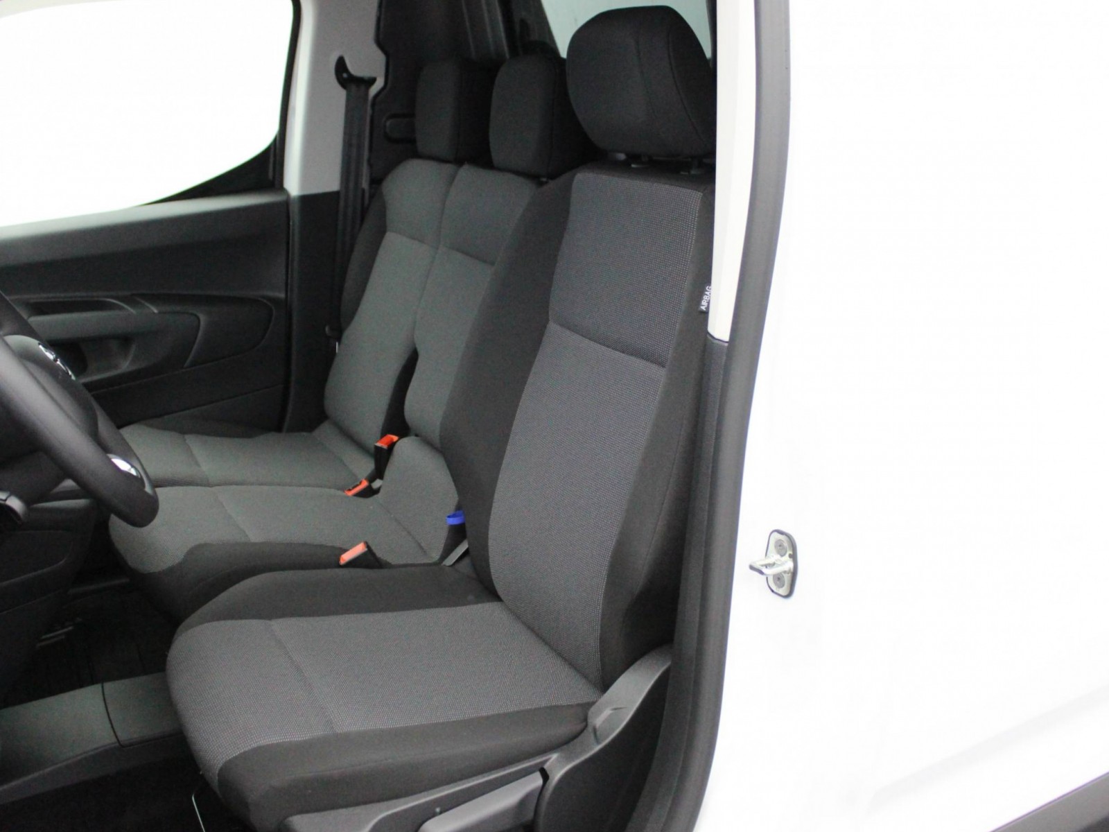 TOYOTA - PROACE CITY FOURGON RC23 - #183829 - 23