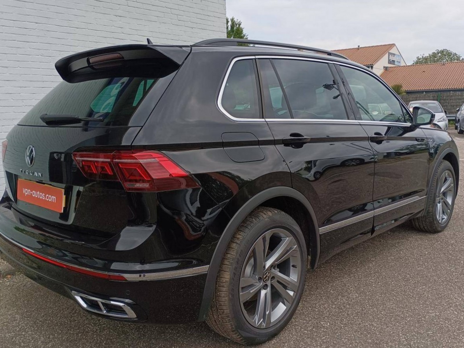 VOLKSWAGEN - TIGUAN - #183130 - 28