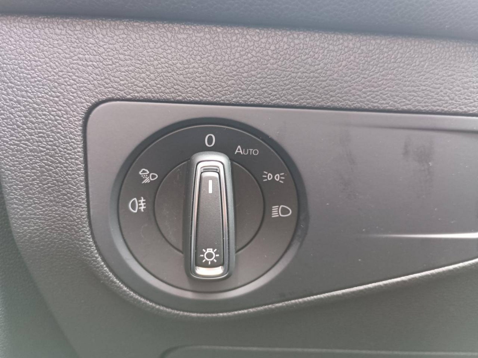 VOLKSWAGEN - TIGUAN - #183130 - 20